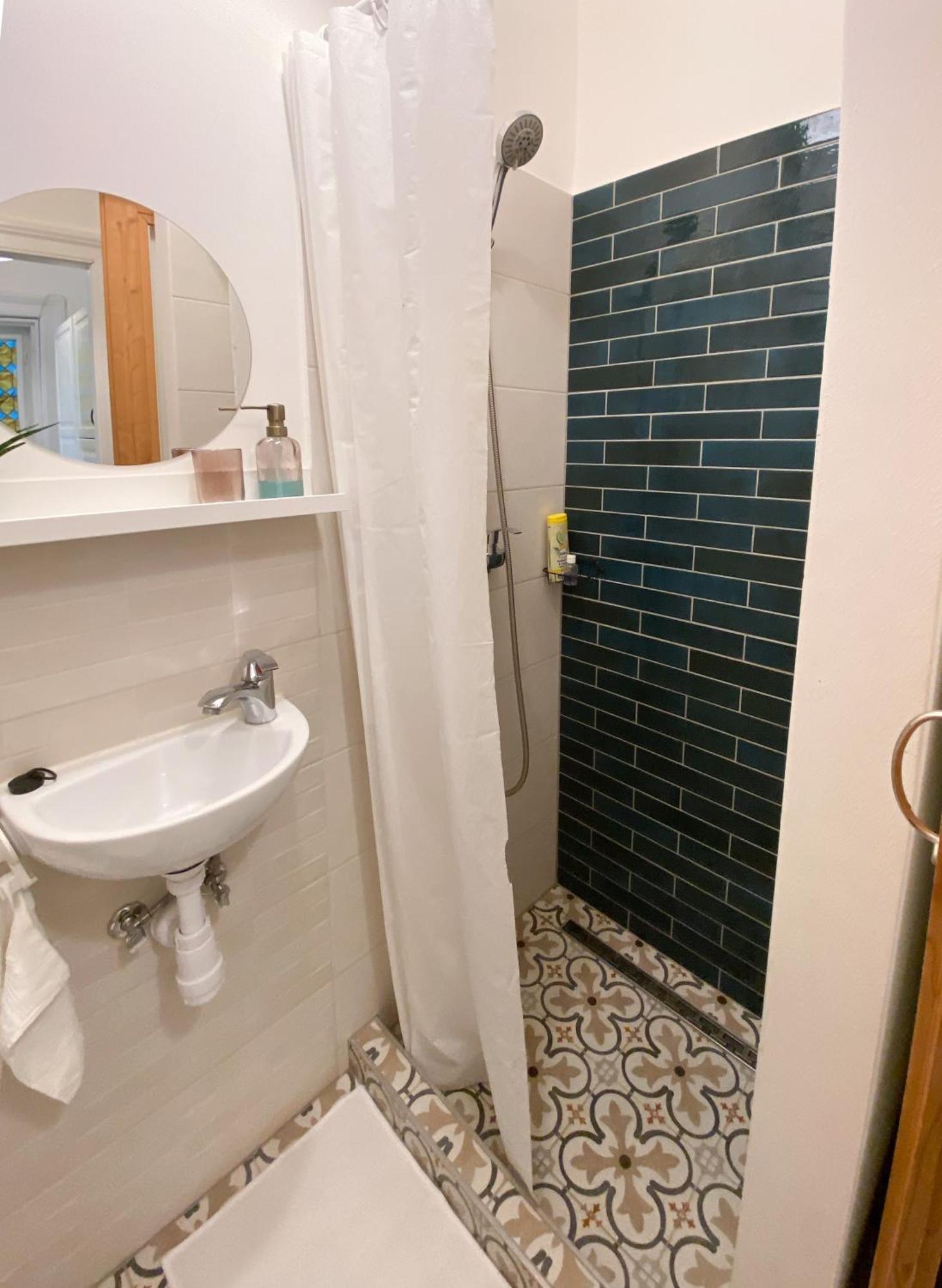 Quiet Apartment Near Buda Castle Budapest Esterno foto